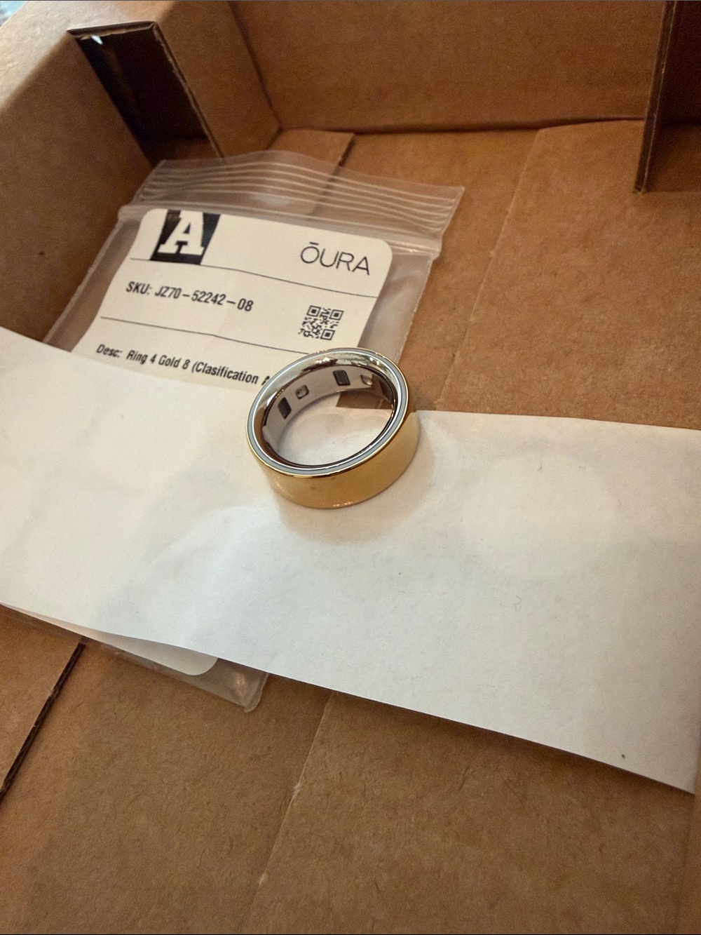 NEW Oura Ring 4 Gold Size 8